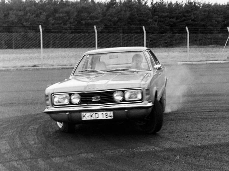  Ford Taunus GXL Sedan 1971 года  (фото 3 из 3)